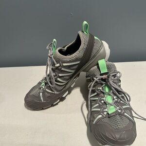Merrell Gray and Green Performance Waterproof Brindle Footwear Size Women’s 8.5